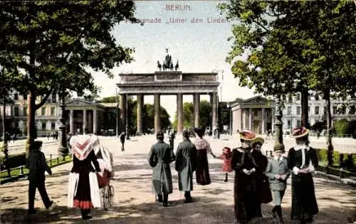 Ak Berlin Mitte, Promenade Unter den Linden