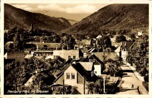 Ak Ilsenburg im Harz, Gesamtansicht, Brocken