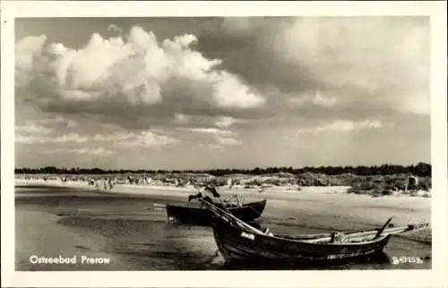 Ak Ostseebad Prerow auf dem Darß, Strandpartie, Boote