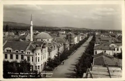 Foto Ak Stara Sagora Bulgarien, Boulevard G. Dimitrov, Straßenpartie