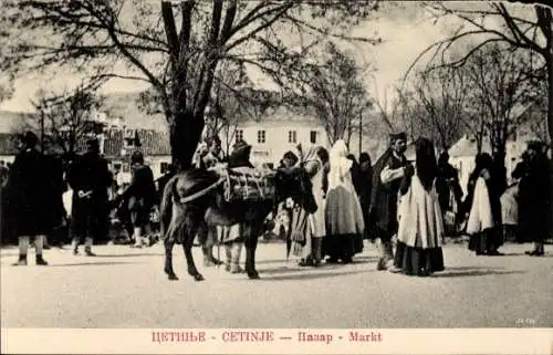 Ak Цетиње Cetinje Montenegro, Markt, Menschen in Trachten