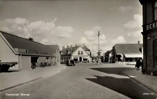 Ak Skurup Schweden, Femkorset, Straßenansicht, Geschäfte