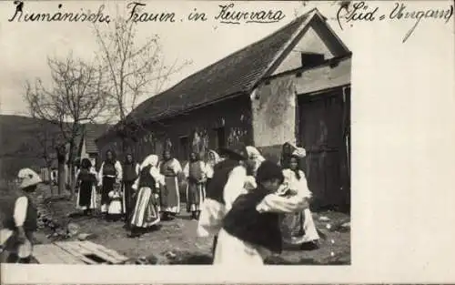 Foto Ak Kovin Kevevara Serbien, Rumönische Frauen in Tracht