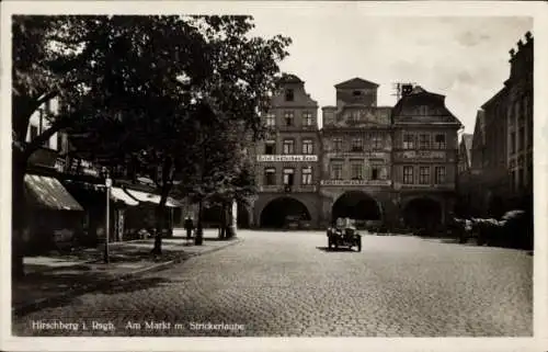 Ak Hirschberg an der Saale, Stadtplatz mit historischen Gebäuden, Strickerlaube, altes Auto