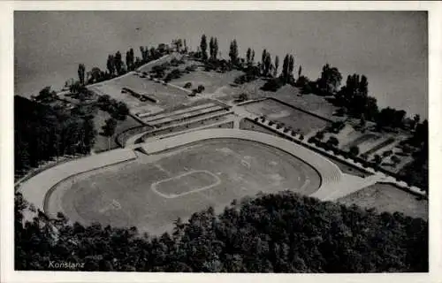 Ak Konstanz am Bodensee, Blick herab auf das Stadion, Fußballfeld, Fliegeraufnahme