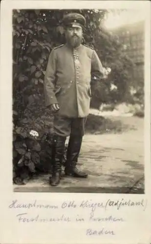 Foto Ak Portrait von Hauptmann Otto Krieger in Uniform