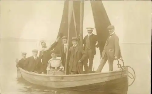 Foto Ak Segelboot, Die letzten Segler von 1912