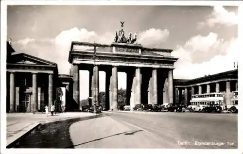 Ak Berlin Mitte, Brandenburger Tor