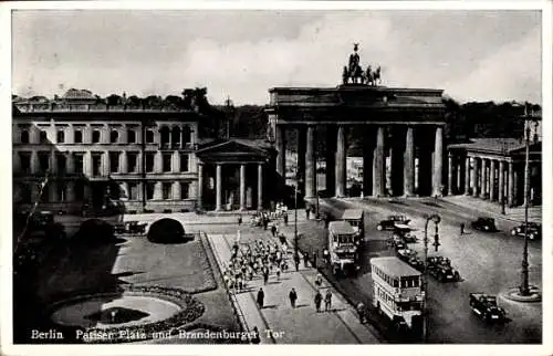 Ak Berlin Mitte, Pariser Platz, Brandenburger Tor