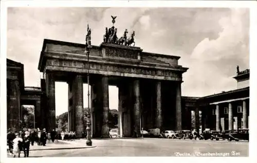 Ak Berlin Mitte, Brandenburger Tor, Pariser Platz