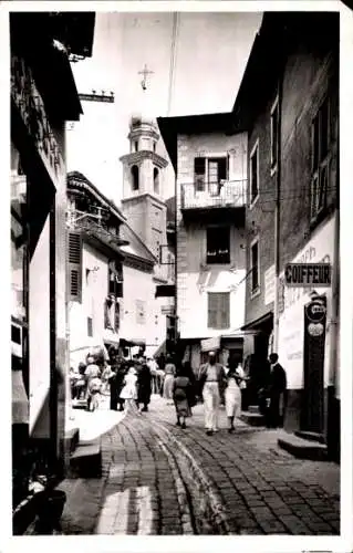 Ak Saint-Martin Vésubie Alpes Maritimes, Eine Straße auf dem Land