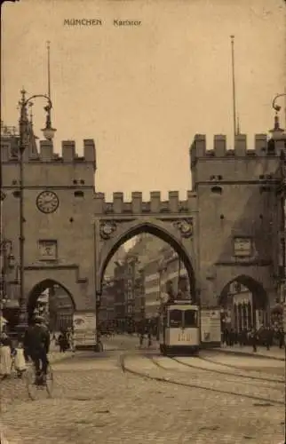 Ak Kreuzviertel München Bayern, Karlstor, Mauer, Bogen, Straßenbahn, Passanten