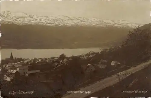 Ak Vossevangen Norwegen, Panorama mit Bergkette