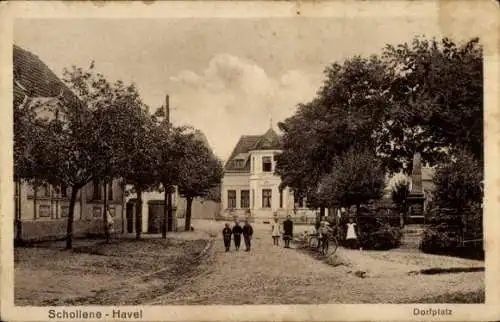 Ak Schollene an der Havel, Auf dem Dorfplatz