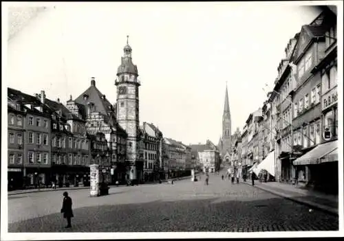 Foto Altenburg in Thüringen, Platz, Geschäftshäuser, Litfaßsäule