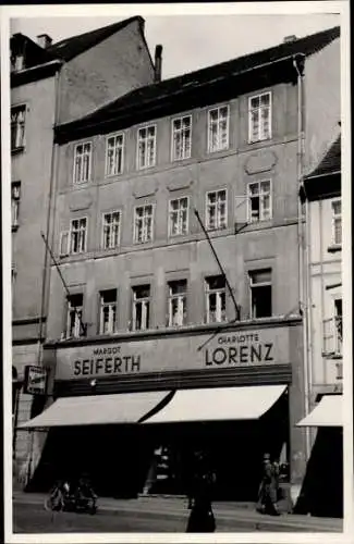 Foto Altenburg in Thüringen, Geschäftshaus Margot Seiferth, Charlotte Lorenz