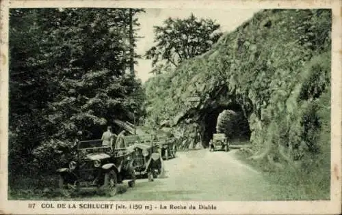 Ak Col de la Schlucht Vosges,  Roche du Diable, Tunnel, Autos