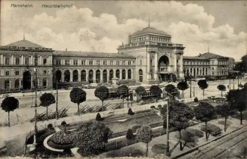 Ak Mannheim in Baden, Mannheim Hauptbahnhof, Straßenbahn, Personen