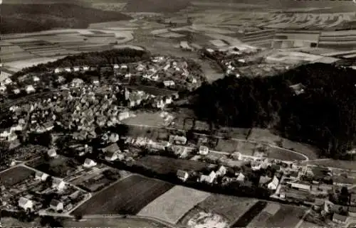 Ak Naumburg an der Saale, Blick auf  kleines Dorf mit vielen Feldern und Gärten, umgebene von ...