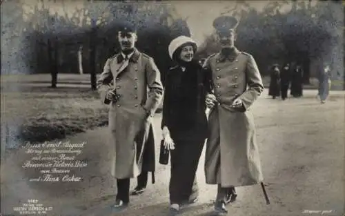 Ak Prinz Ernst August von Braunschweig, Prinzessin Victoria Luise von Preußen, Prinz Oskar