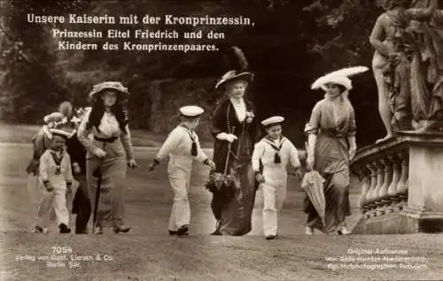 Ak Kaiserin Auguste Viktoria, Kronprinzessin Cecilie, Prinzessin Eitel Friedrich, Kinder