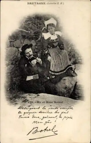 Ak Bretonische Tracht, Chansonnier Theodore Botrel mit Frau