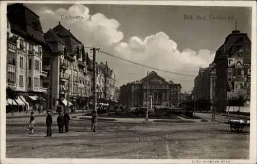 Ak Timișoara Temesvár Temeswar Rumänien, Platz Bul. Reg. Ferdinand