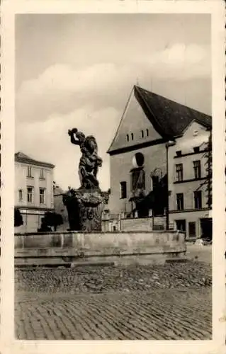 Ak Olomouc Olmütz Stadt, Kapuzinerkirche mit Jupiterbrunnen