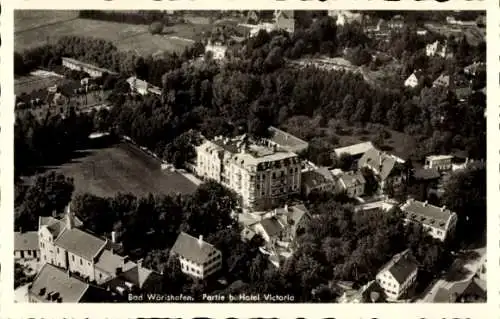 Ak Bad Wörishofen im Unterallgäu, Fliegeraufnahme vom Hotel Viktoria