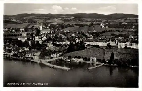 Ak Meersburg am Bodensee Baden Württemberg, Fliegeraufnahme