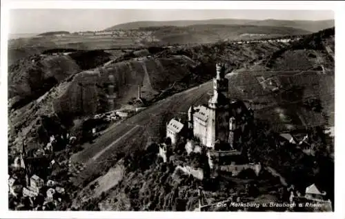 Ak Braubach am Rhein, Marksburg, Fliegeraufnahme