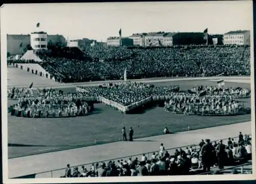 Foto Berlin, Walter-Ulbricht Stadion, Große Sportschau, SV Motor, 5.6.1954