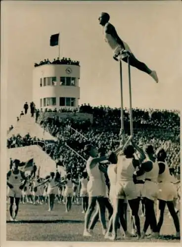 Foto Berlin, Walter-Ulbricht Stadion, Große Sportschau 5.6.1954, SV Motor