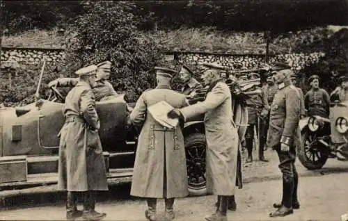 Ak Kronprinz Wilhelm von Preußen bei einem Truppenbesuch in Frankreich 1916, Automobil