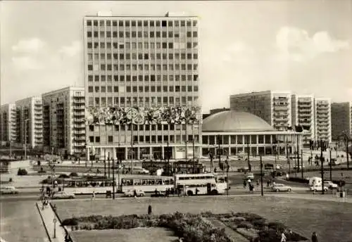 Ak Berlin Mitte, Alexanderplatz, Haus des Lehrers und Kongreßhalle