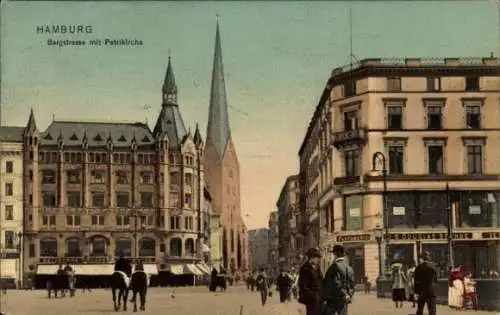 Ak Hamburg Mitte Altstadt, Bergstraße mit Petrikirche, Passanten