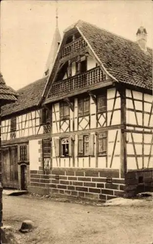 Ak Obermodern Zutzendorf Elsass Bas Rhin, Maison a galerie en bois, Fachwerkhaus