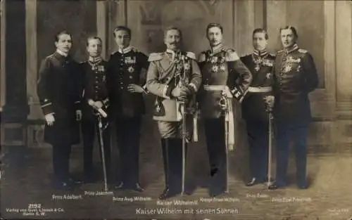 Ak Kaiser Wilhelm II., Kronprinz Wilhelm, Eitel Friedrich, August Wilhelm, Adalbert, Joachim, Oskar