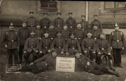 Foto Ak Zwickau in Sachsen, Deutsche Soldaten in Uniform, Rekruten Depot, Kriegsjahr 1915