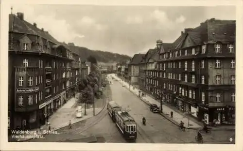 Ak Wałbrzych Waldenburg Schlesien, Vierhäuserplatz, Straßenbahn