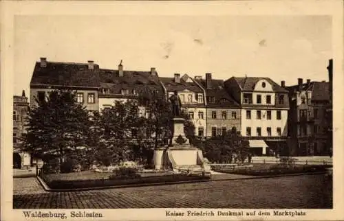 Ak Wałbrzych Waldenburg Schlesien, Kaiser Friedrich Denkmal, Marktplatz