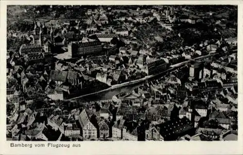 Ak Bamberg an der Regnitz Oberfranken, Fliegeraufnahme der Stadt