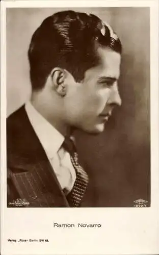 Ak Schauspieler Ramon Novarro, Portrait im Profil, Ross Verlag