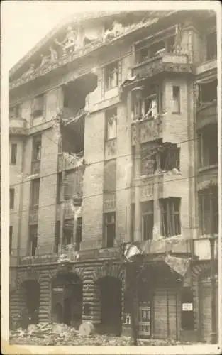 Foto Ak Kreuzberg Berlin, Blick auf zerstörte Fassade, Verlagshaus des Vorwärts, Lindenstraße