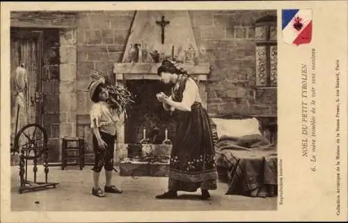 Ak Tirol, Kinder in Tiroler Tracht, Wohnstube, Junge hat Holz gebracht