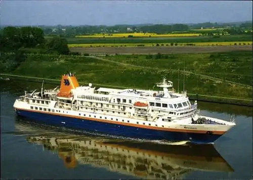 Ak Bremerhaven, Das Bild zeigt die MS BREMEN auf der Weser.