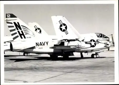 Foto Amerikanisches Militärflugzeug, Navy, Air Force