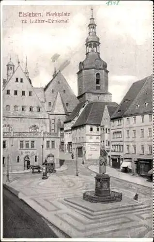 Ak Lutherstadt Eisleben, Marktplatz mit Luther-Denkmal