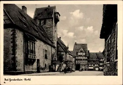 Ak Bad Gandersheim am Harz, Bad Gandersheim Marktplatz mit Rathaus und Marktbrunnen