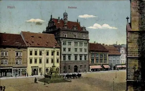 Ak Plzeň Pilsen Stadt, Rathaus, Denkmal